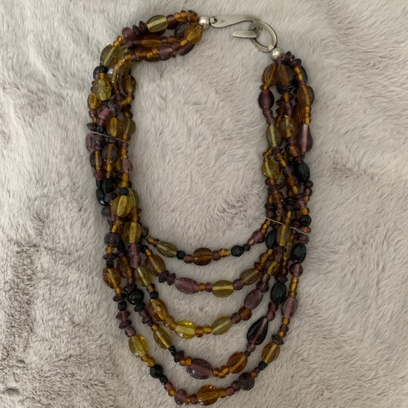 Banana Republic Earthy Tone Necklace 🌱